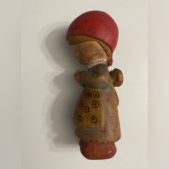 Vintage "Primitive" Look Praying Angel Wood carved Folk Art Holiday decor - Picture 4 of 14